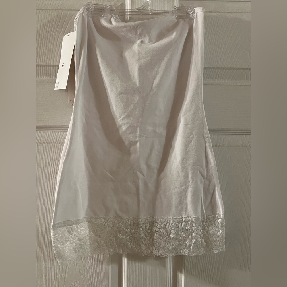 Undercover Mama White Nursing Shirt